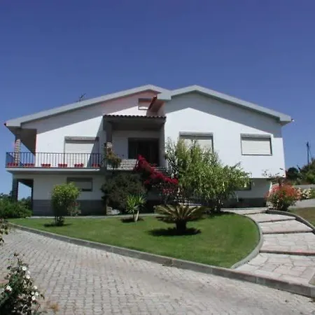 빌라 Vivenda Arlindo